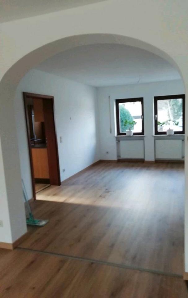 Thumbnail-Großzügig geschnittene 3-Zimmerwohnung in Hessdorf