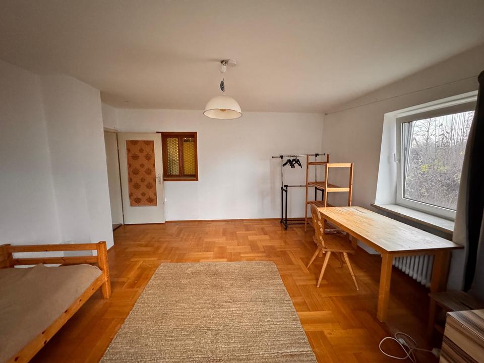 Thumbnail-Ruhiges Zimmer mit großem Garten in 3er-WG