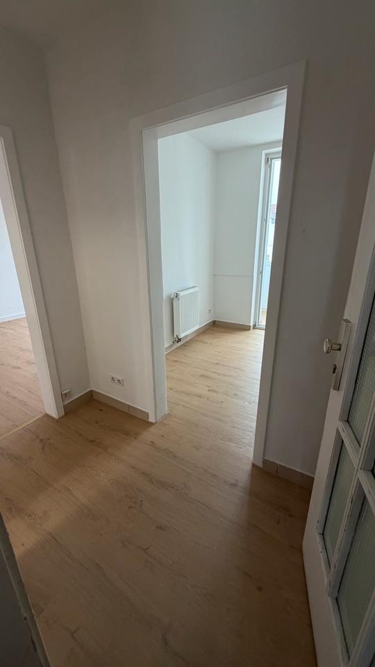 Thumbnail-2 Zimmerwohnung zu vermieten in Bad Cannstatt?