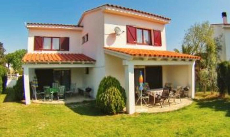 Thumbnail-Ferienhaus, Costa Brava, La Escala, 2 DSZ, Hunde, 200m zum Strand
