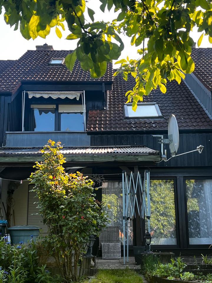 Thumbnail-Gemütliches Reihenhaus mit 100 qm, Keller, Garage