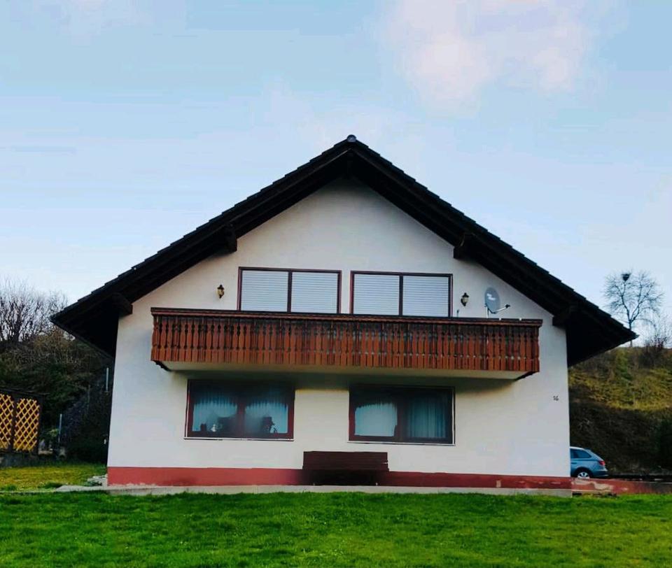 Thumbnail-3-Zimmer Wohnung mit Küche und Balkon