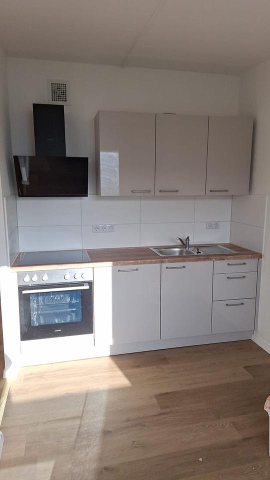 Thumbnail-Schöne und vollständig renovierte 2-Raum-Wohnung mit EBK in Gera