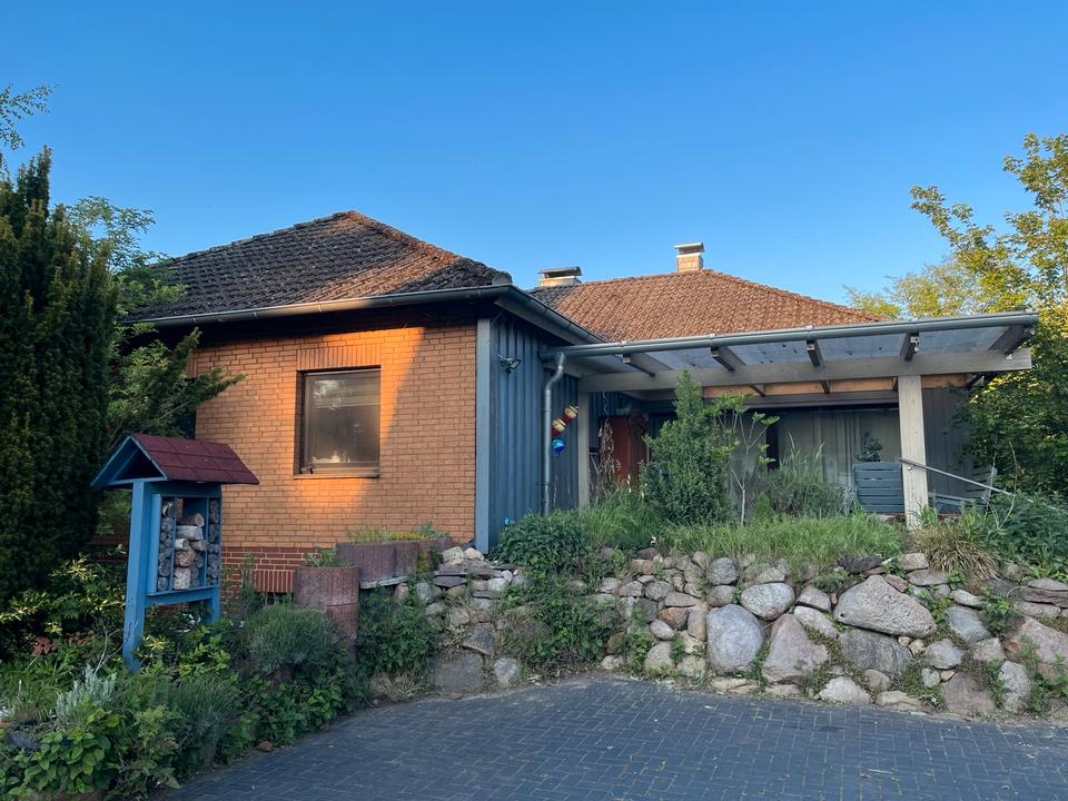 Thumbnail-Bungalow in phantastischer Lage und großem Grundstück