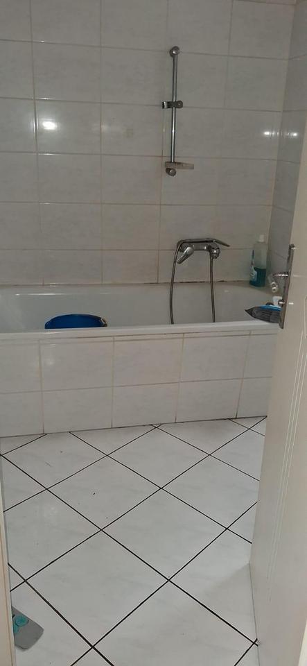 Thumbnail-MIETFREI!!! Renovierungsbedürftige 2,5 Dachgeschosswohnung (Mietfreiezeit nach Vereinbarung)