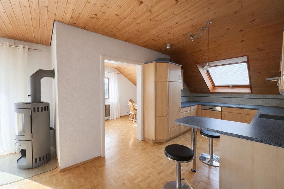 Thumbnail-5 Zimmer DG Wohnung in 78176 Blumberg in Schulnähe zu vermieten