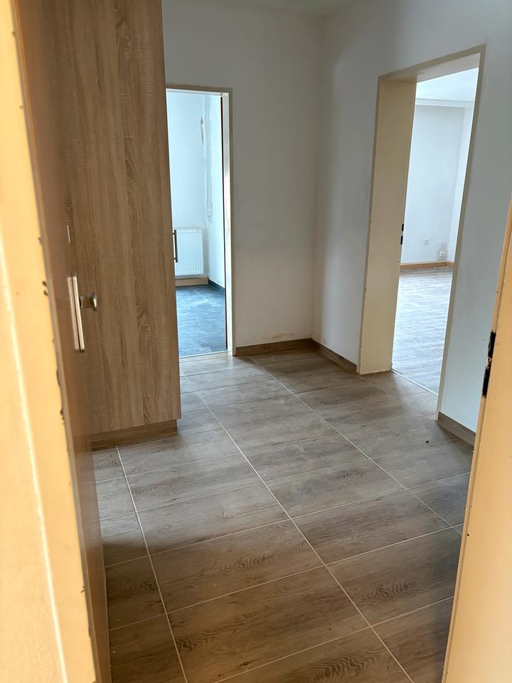 Thumbnail-3 Zimmer Wohnung mit Balkon im 1. Stock