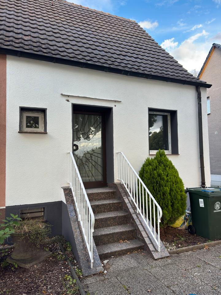 Thumbnail-ZU VERMIETEN—DHH in guter Lage von OB-Königshardt