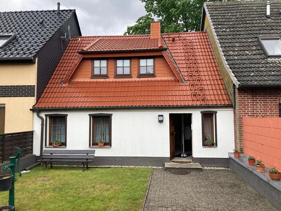 Thumbnail-Wohnhaus nahe Strand & Hafen mit Einliegerbereich in Mönkebude