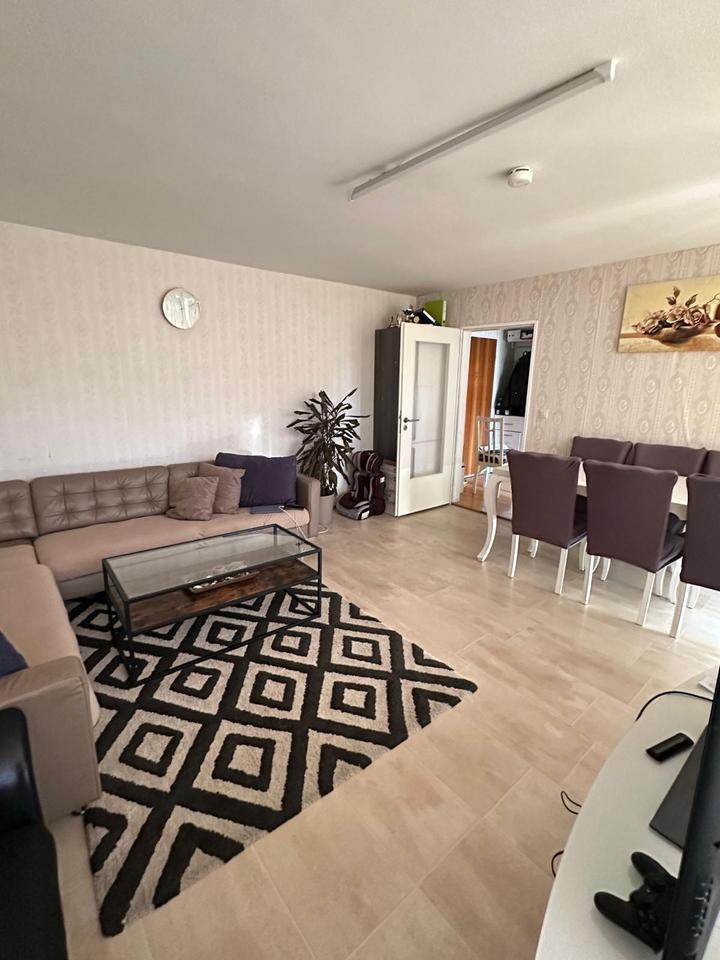 Thumbnail-3-Zimmer Wohnung Mit Eigenenr Parkplatz