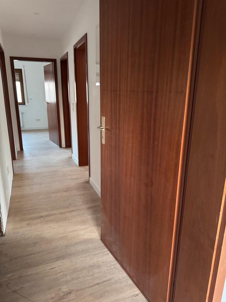 Thumbnail-4-Zimmerwohnung