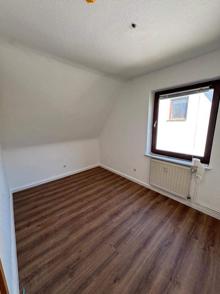 Thumbnail-Frisch renovierte 2-Zimmer-Wohnung im Schedetal