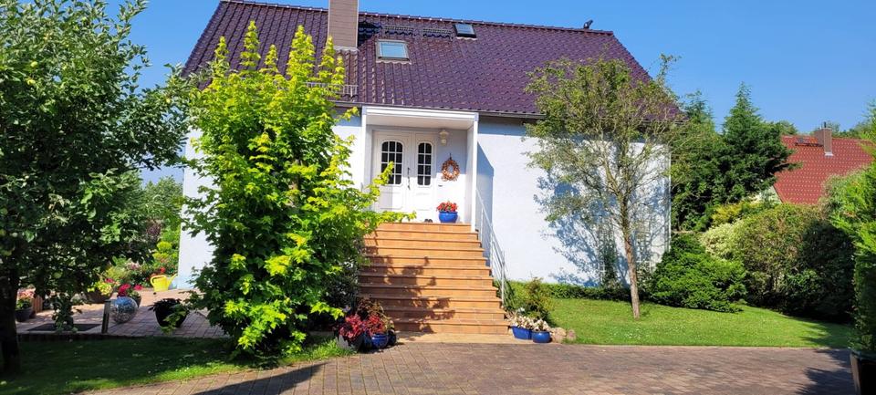 Thumbnail-Einfamilienhaus m. Keller, Garten, Pool provisionsfrei vonPRIVAT