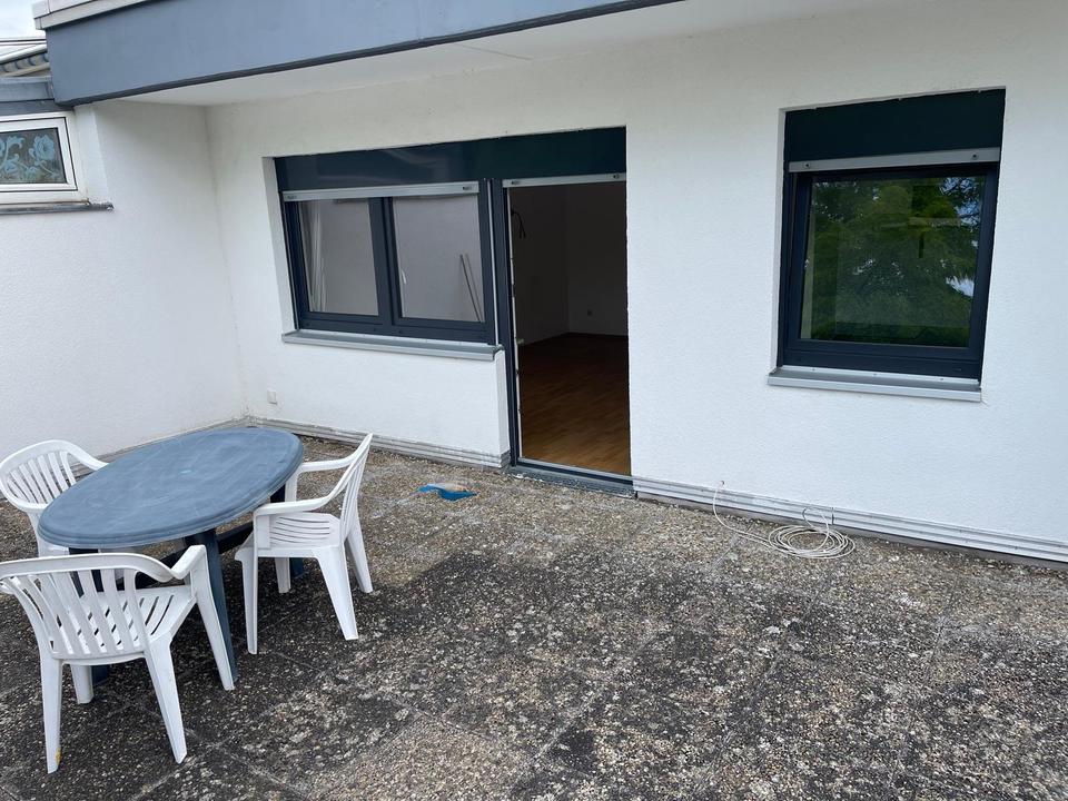 Thumbnail-1 Zimmer Wohnung EBK, Terasse und Stellplatz