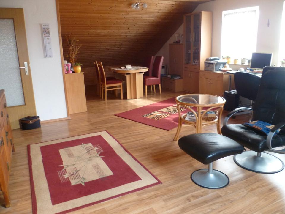 Thumbnail-Geräumige 3-Zimmer DG Wohnung mit Balkon in MühlhausenOT