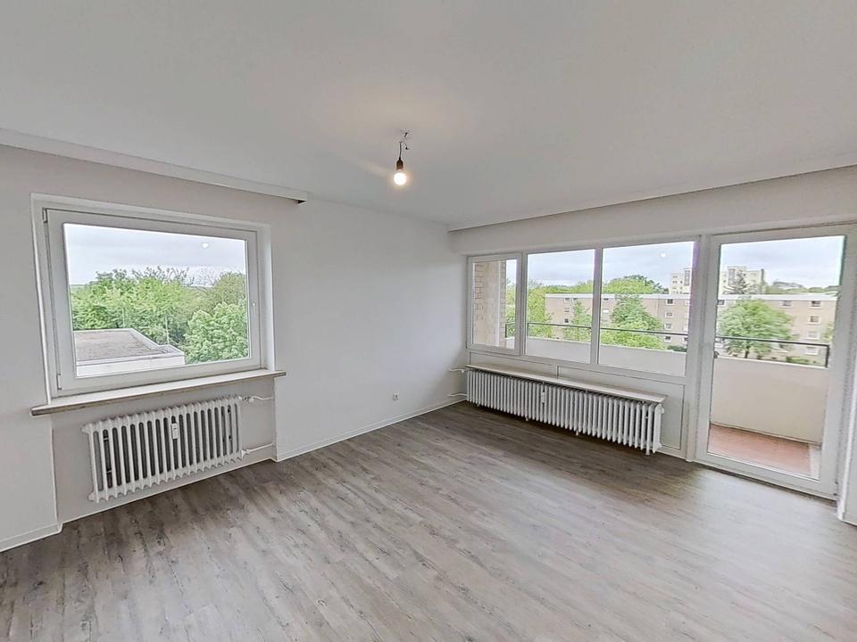 Thumbnail-Schön geschnittene 2-Zimmer-Wohnung mit großem BALKON