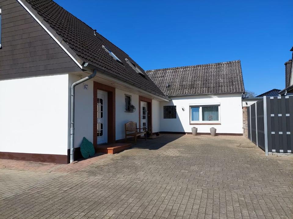 Thumbnail-Ein- bzw. Zweifamilienhaus mit möglichem zusätz. Bauplatz