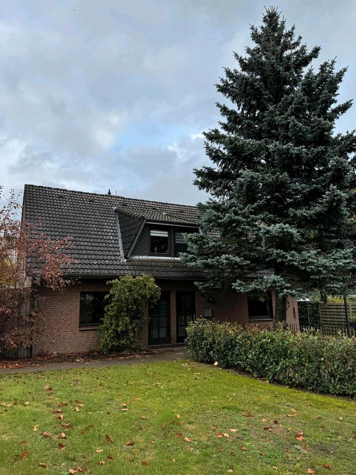 Thumbnail-Zweifamilienhaus mit großem Grundstück in Jeersdorf