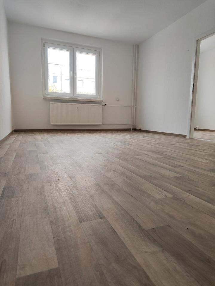 Thumbnail-3-Raumwohnung ERSTBEZUG nach Sanierung