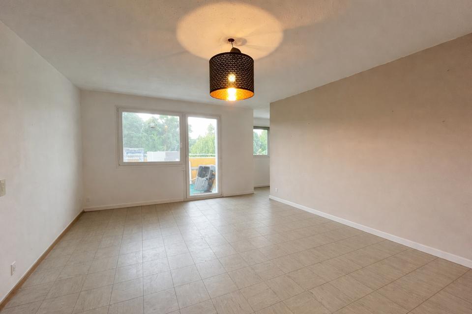 Thumbnail-Geräumige 4-Zimmer-Wohnung mit Balkon in Landstuhl