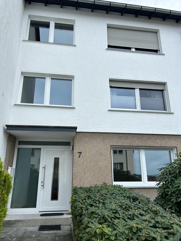 Thumbnail-Wohnung in einem Zwei-Familien-Haus