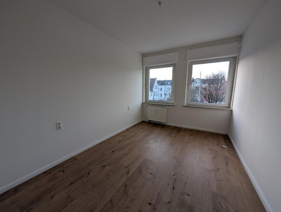 Thumbnail-++1 NKM FREI - Vermiete sanierte 2 Raum Wohnung ab sofort in Bernburg++++