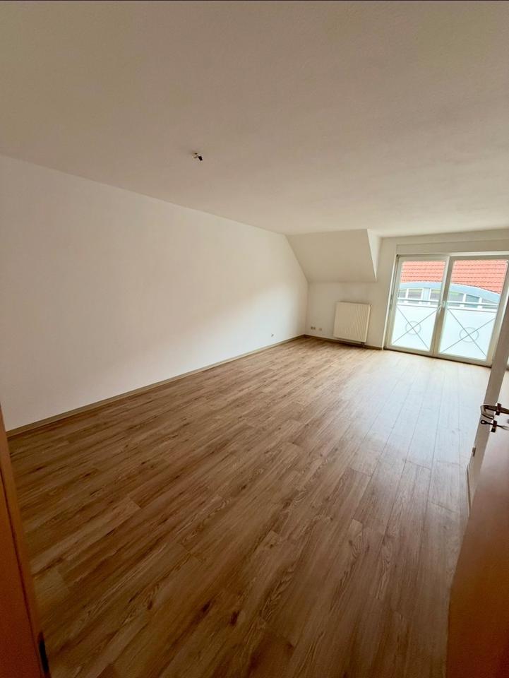 Thumbnail-Tolle 2,5 Zimmer Wohnung mitten in Eisenach (Aufzug+Stellplatz)