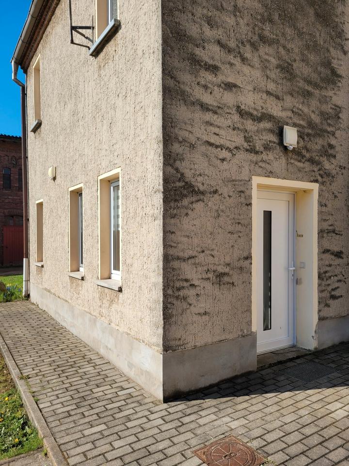 Thumbnail-Bei WB:Wohnen auf dem Hof: 3,5-Zimmer-Wohnung (EG) & Gartenoption