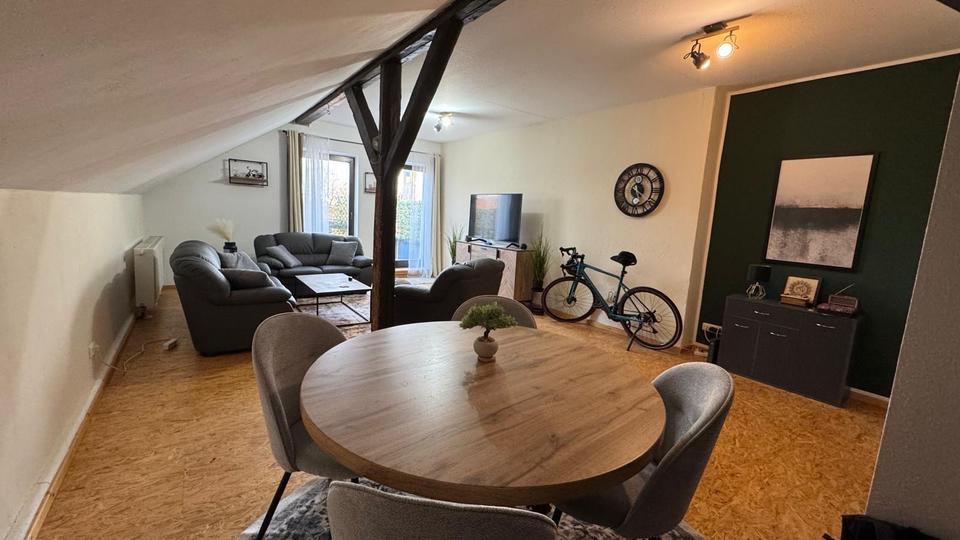 Thumbnail-Großzügige Dachgeschosswohnung in sehr zentraler Lage von Bünde