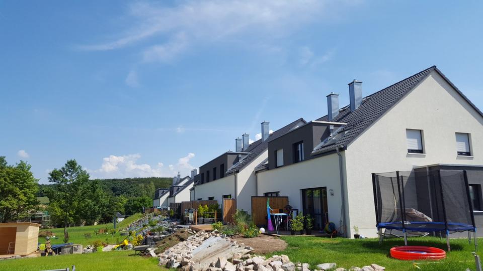 Thumbnail-Sparen Sie bis zu 30% Energiekosten Neubau RH Whg. in Crimmitschau, Bebelstraße inkl. Kaminofen