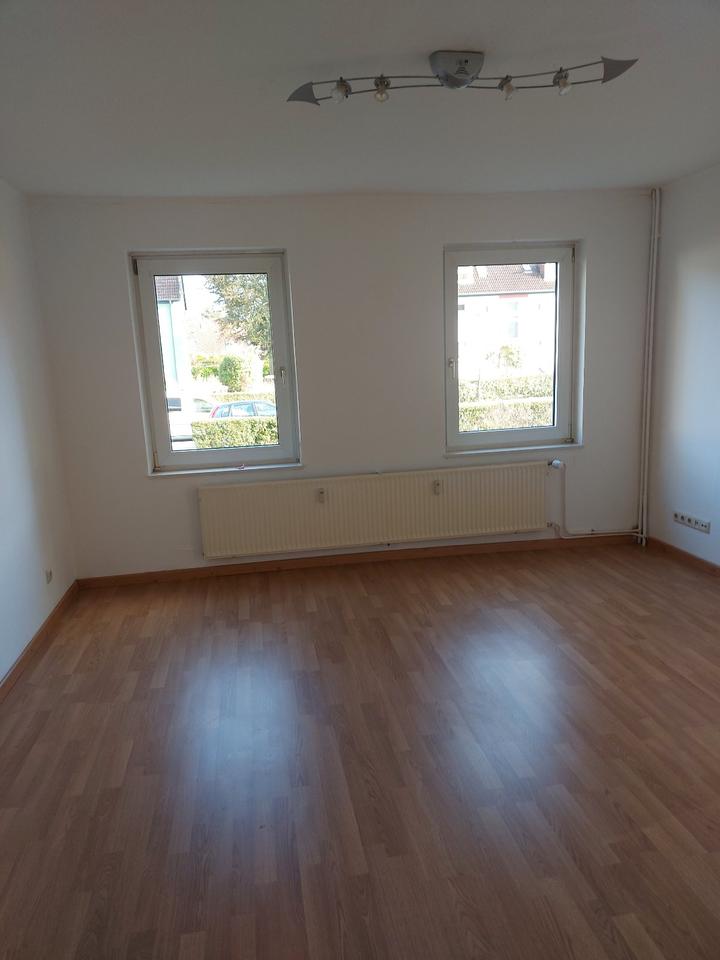 Thumbnail-3-Zimmer-Wohnung im Erdgeschoss Hochparterre zu vermieten