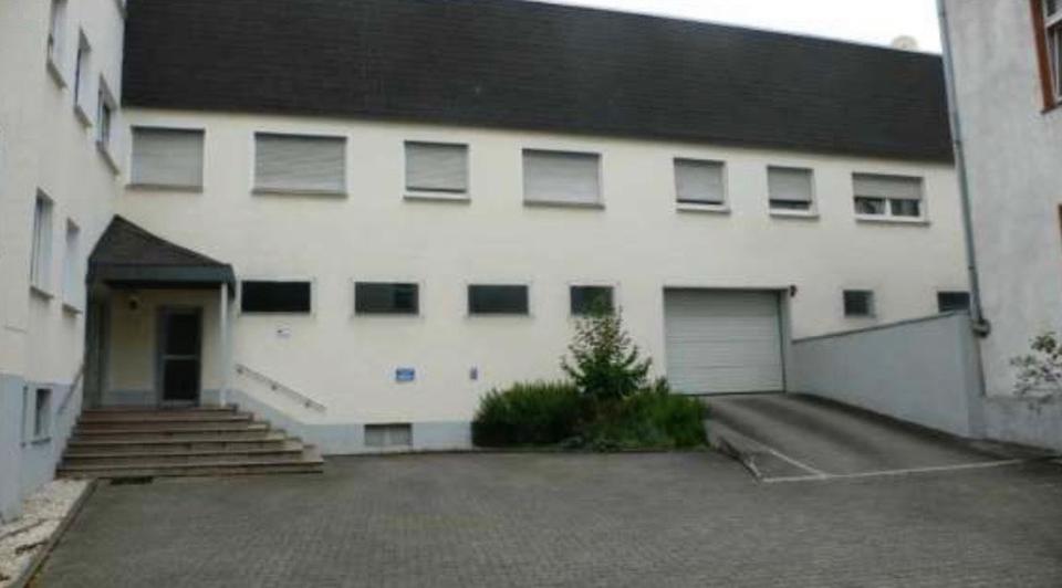 Thumbnail-100m2 Moderne 3 Zimmer Wohnung zu vermieten