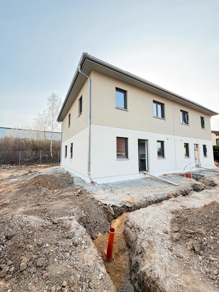 Thumbnail-Doppelhaushälfte in Radebeul – ruhige Lage mit viel Potenzial