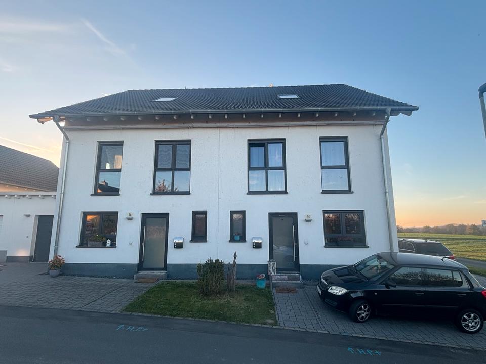 Thumbnail-Idyllische Doppelhaushälfte mit unverbaulicher Sicht!