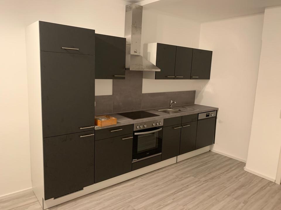 Thumbnail-Renovierte Altbauwohnung - Studenten WG - 3 Zimmer Wohnung