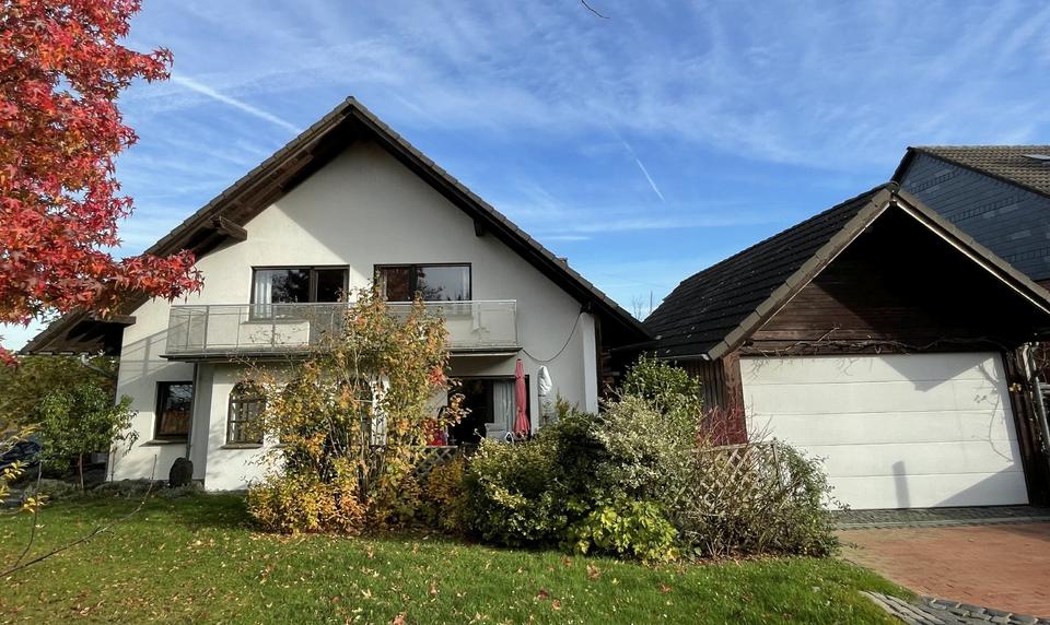 Thumbnail-Zweifamilienhaus in Hennef-Uckerath mit Fernsicht