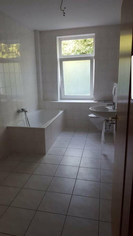 Thumbnail-Verkaufe meine vermietete 3 Raumwohnung75 qmmit PKW Stellplatz