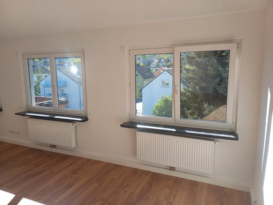Thumbnail-Moderne 3-Zimmer-Wohnung mit Balkon & Einbauküche in Bensheim
