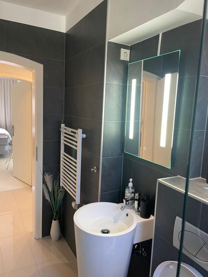 Thumbnail-Hochwertig möblierte 2-Zimmer-Wohnung