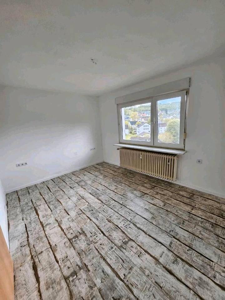 Thumbnail-3Zimmer-Wohnung mit sonniger Terrasse mit 107qm in Neuenkleusheim
