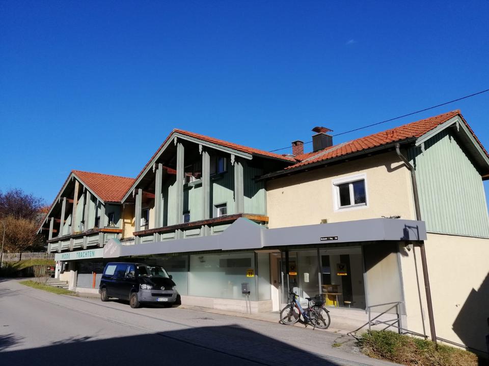 Thumbnail-Wohn- und Geschäftshaus mit Bergblick in Flintsbach am Inn