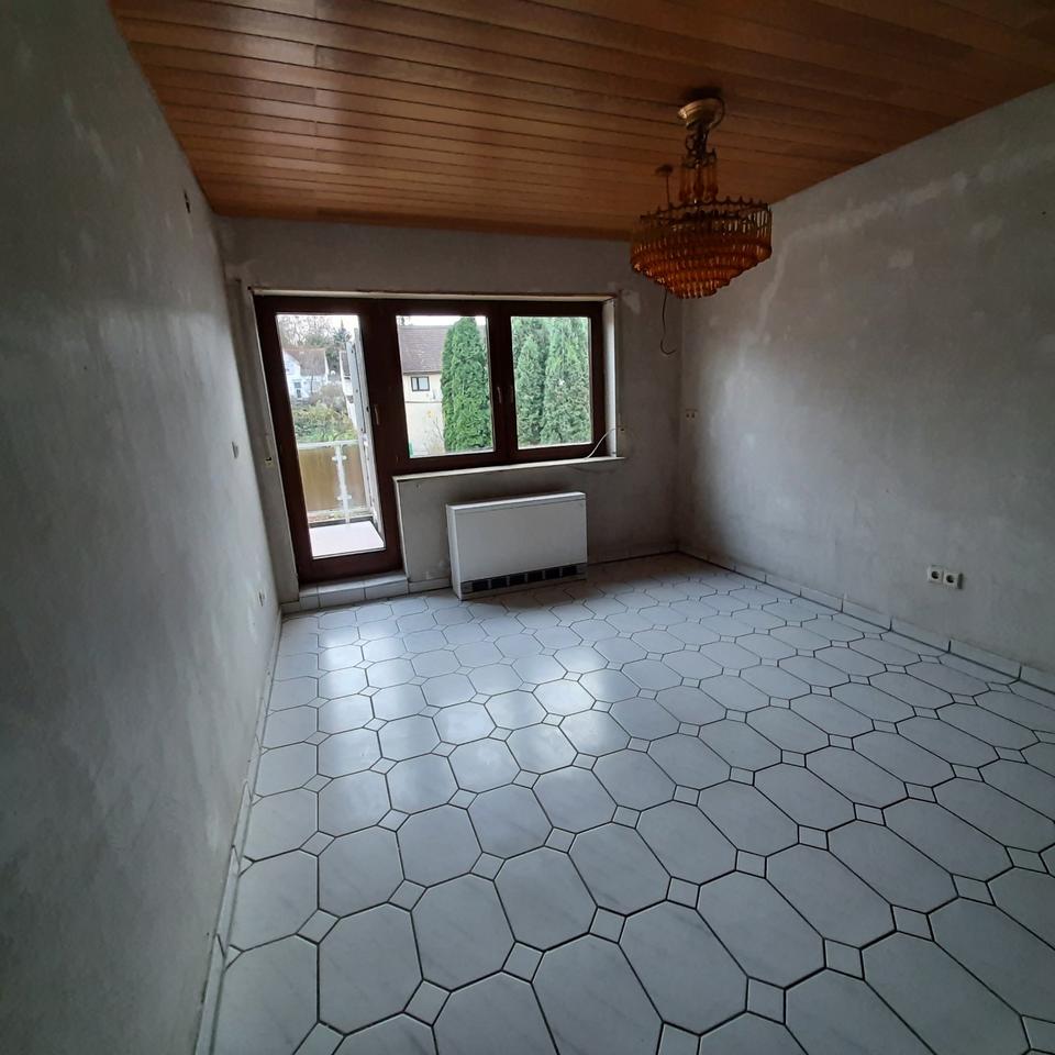 Thumbnail-Zentrumsnahe 2 - Zi.- ET-Whg. mit Balkon in Bruchsaal