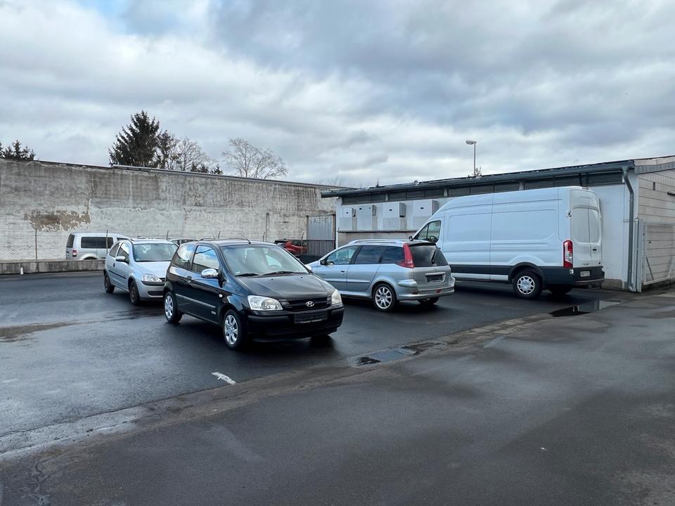 Thumbnail-Autohandel Stellplatz - Freifläche 200qm zu vermieten