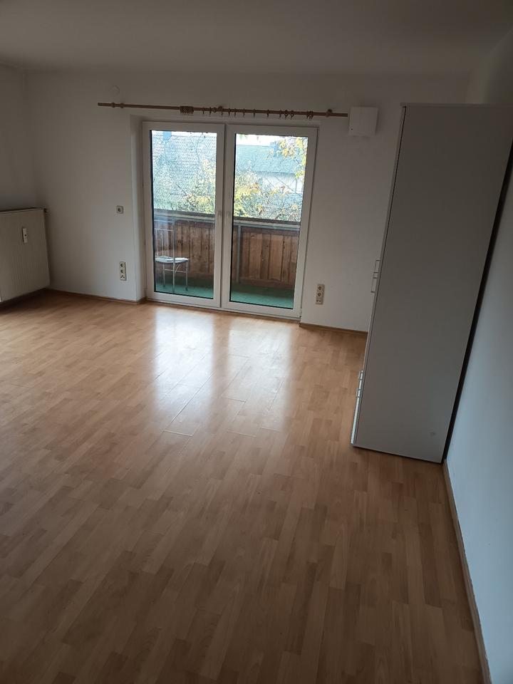 Thumbnail-3 Zimmer Wohnung in Deggendorf Deggenauerstr.