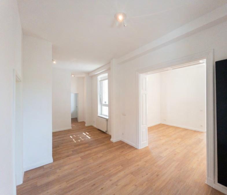 Thumbnail-Großzügige 2,5-Zimmer-Wohnung mit Terrasse