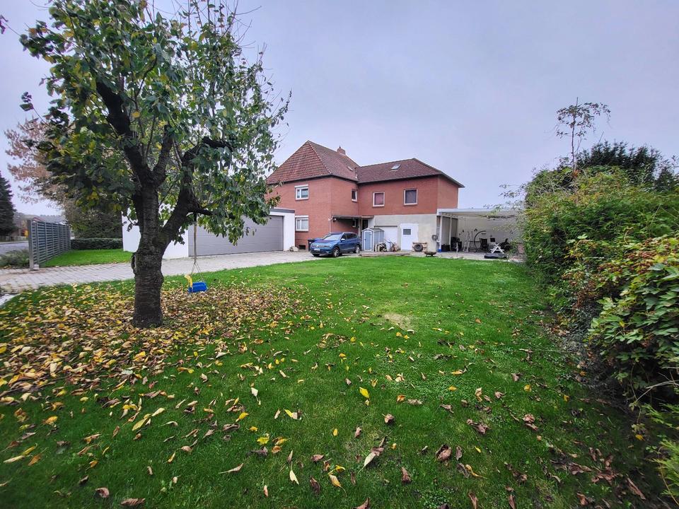 Thumbnail-Geräumiges 7-Zimmer Haus mit Garage und Carport in Wasbüttel