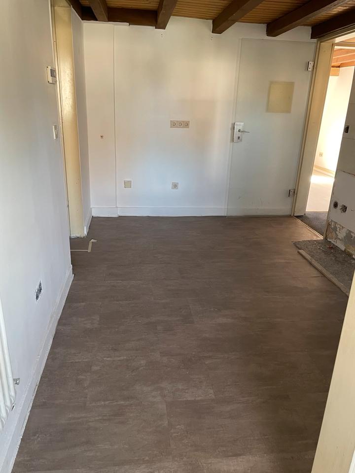 Thumbnail-2-Zimmer-Dachgeschosswohnung mit Balkon in Koblenz-Lützel
