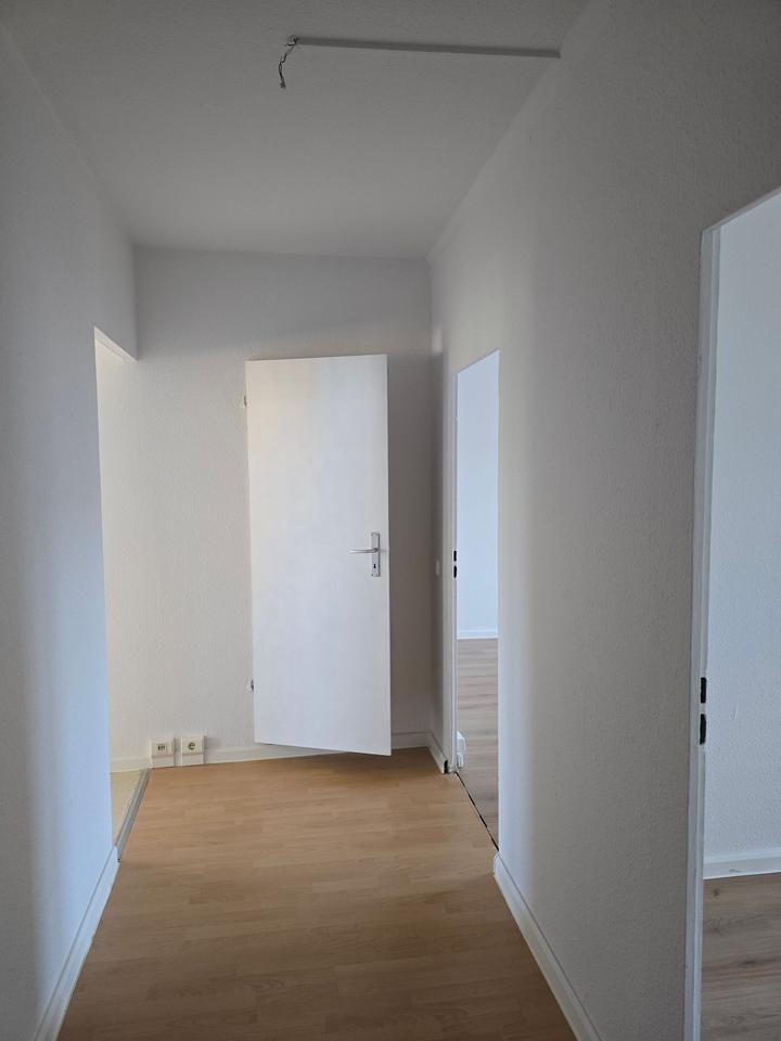 Thumbnail-70m² Wohnfläche - 3 Raumwohnung zum kleinen Preis