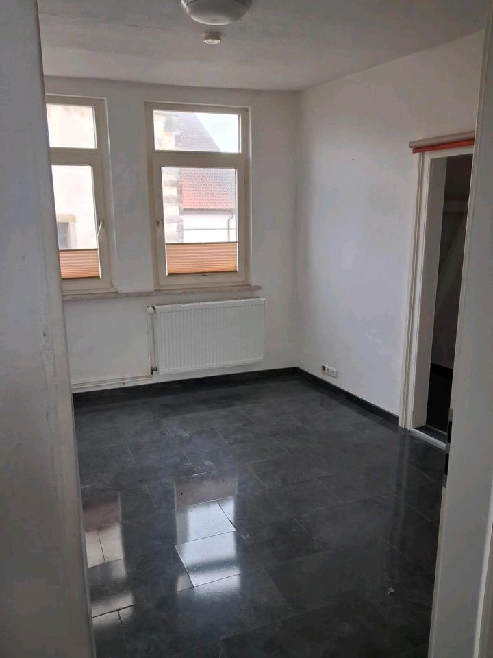 Thumbnail-1 & 2- Zimmer-Wohnung in Bad Münder