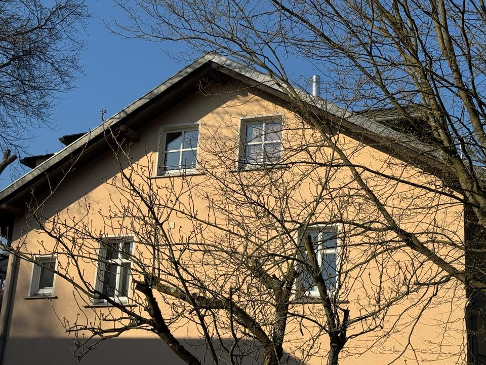 Thumbnail-Helle 1-Zimmer Dachgeschosswohnung Nahe Rathaus Wannsee